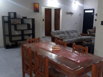 Venta de Excelente Casa 3 ambientes c/cochera - 400m2 Totales -  Costa Del Este