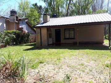 Venta de Excelente Casa 3 ambientes c/cochera - 400m2 Totales -  Costa Del Este