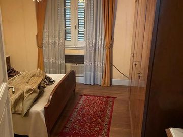 Chalet sobre dos lotes a 1/2 cuadra de Av Hipolito Yrigoyen!