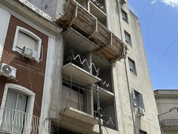 VENTA Monoambiente, 200 mts UADE, Mexico 1200-San Telmo-BALCON-PARRILLA-APTO BLANQUEO! DIC 2025