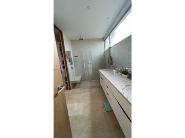 VENTA DE APARTAMENTO EN BUEN SECTOR DE LA CIUDAD