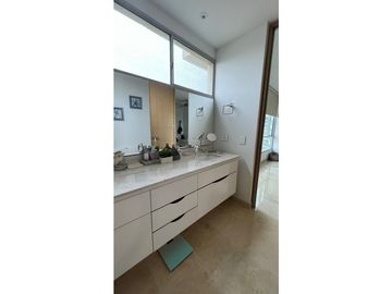 VENTA DE APARTAMENTO EN BUEN SECTOR DE LA CIUDAD