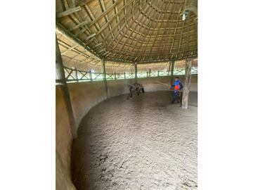 Se vende Finca en la vía Alcala - Morelia