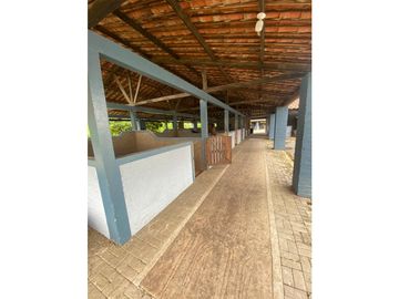 Se vende Finca en la vía Alcala - Morelia