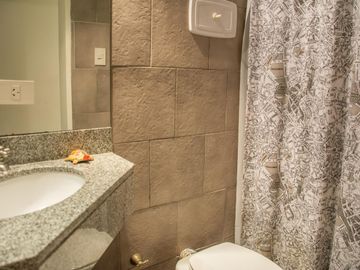 Casa tradicional con excelente distribución y muy buena orientación