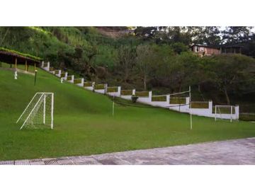 VENTA DE FINCA DE RECREO EN GIRARDOTA PARA INVERSIÓN