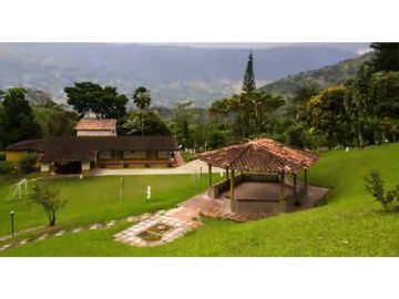 VENTA DE FINCA DE RECREO EN GIRARDOTA PARA INVERSIÓN
