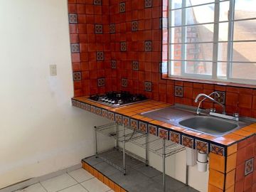 Casa De Un Piso con Dos Habitaciones: La Paz, San Miguel de Allende