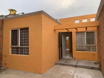 Casa De Un Piso con Dos Habitaciones: La Paz, San Miguel de Allende