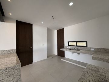 CASA VENTA MÉRIDA, 3 HABITS, ALBERCA, ENTREGA INMEDIATA, DZITYÁ.