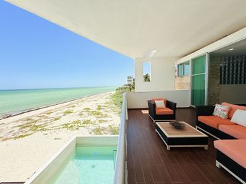 CASA EN VENTA FRENTE AL MAR