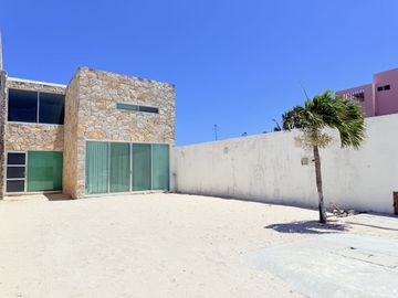 CASA EN VENTA FRENTE AL MAR