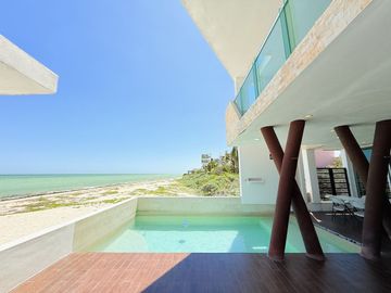 CASA EN VENTA FRENTE AL MAR