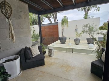 Casa con acabados de lujo en VENTA en COLINAS DE SAN JAVIER