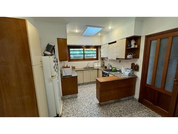 VENTA CHALET 5 DORMITORIOS ESTUDIO PARQUE Y GARAGE