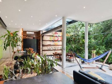 HERMOSA Y MODERNA CASA EN VENTA EN CUMBRES, CANCUN, Q. ROO