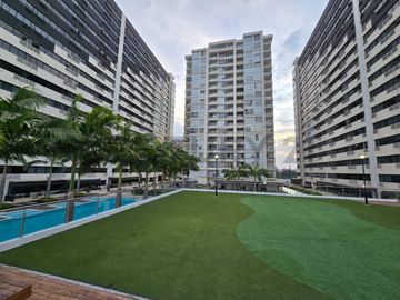 Venta Departamento en Edificio Spazio, Puerto Santa Ana