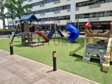 Venta Departamento en Edificio Spazio, Puerto Santa Ana