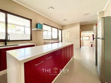 Casa en Venta en Álvaro Casanova - La Reina Alta