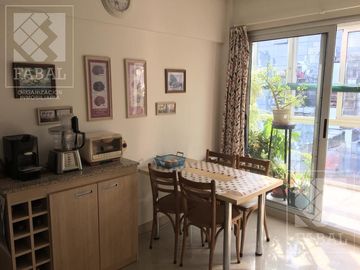 Departamento venta Belgrano, 3 dormitorios, 2 baños, balcón, sum con parrilla y 2 cocheras