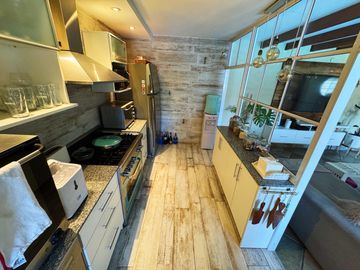 Casa con jardín y pileta a la venta en San Fernando.
