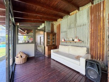 Casa con jardín y pileta a la venta en San Fernando.