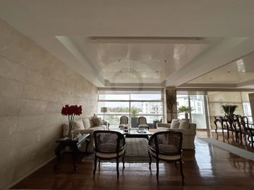 Departamento en venta en Lomas Country Club