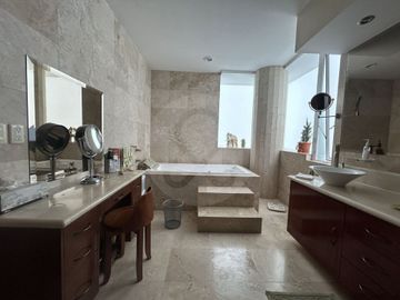 Departamento en venta en Lomas Country Club