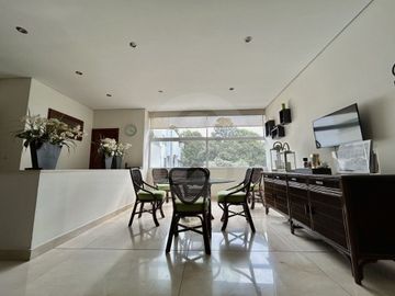 Departamento en venta en Lomas Country Club