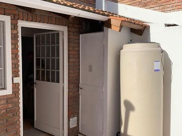 Departamento tipo casa con entrada independiente, SIN EXPENSAS - San Isidro
