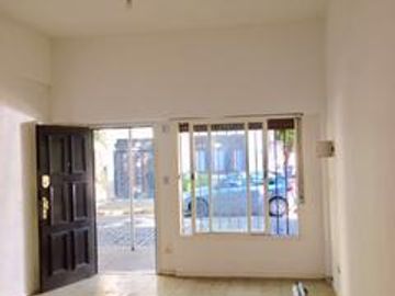 Departamento tipo casa con entrada independiente, SIN EXPENSAS - San Isidro