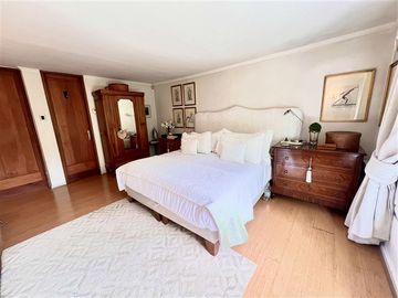 Casa en Venta en EXCELENTE CASA CON GRAN Y LINDO JARDIN CON PISCINA, MUY BUEN SECTOR¡¡¡