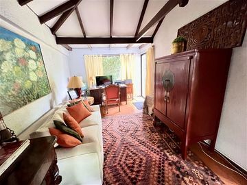 Casa en Venta en EXCELENTE CASA CON GRAN Y LINDO JARDIN CON PISCINA, MUY BUEN SECTOR¡¡¡
