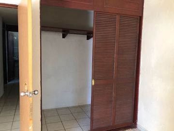 CASA EN VENTA, COL. HACIENDA LA SILLA - GUADALUPE N.L.