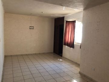 CASA EN VENTA, COL. HACIENDA LA SILLA - GUADALUPE N.L.