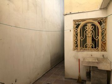 CASA EN VENTA, COL. HACIENDA LA SILLA - GUADALUPE N.L.