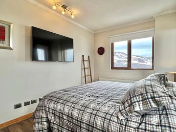 Valle Nevado, remodelado, amplio y luminoso con maravillosa vista