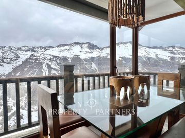 Valle Nevado, remodelado, amplio y luminoso con maravillosa vista