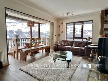 Valle Nevado, remodelado, amplio y luminoso con maravillosa vista