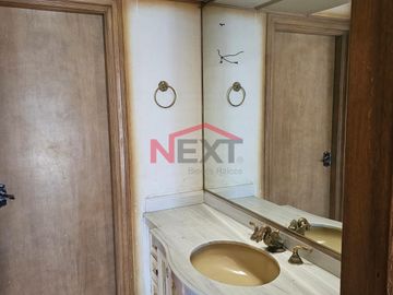 VENTA DE CASA EN ZONA CENTRO