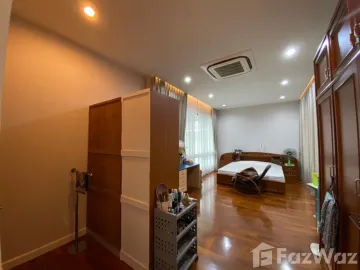 5 Bedroom House for sale at Prinn Sathorn-Rajapruek
