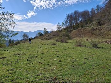 Venta ,Terreno de Ensueño vista al lago Riñihue