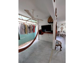 VENTA DE CASA + APARTAMENTO EN ZONA NORTE DE  MONTERA