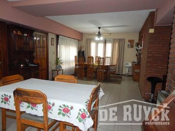 Casa para 2 Familias en Venta en Quilmes Oeste