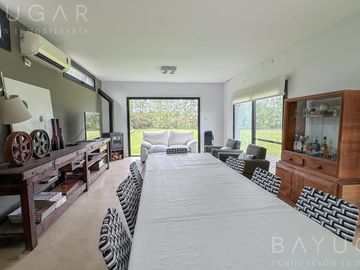 Venta Casa en Club de Campo La Ranita / Pilar PERMUTA