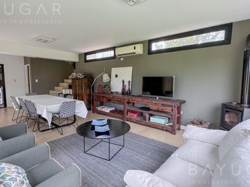 Venta Casa en Club de Campo La Ranita / Pilar PERMUTA