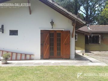 CASA QUINTA CON PILETA - Villa Rosa - Pilar