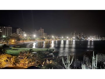 VENTA 2 APARTAMENTOS EN 1 - PRIMERA LIENA PLAYA - BURUKUKA RODADERO