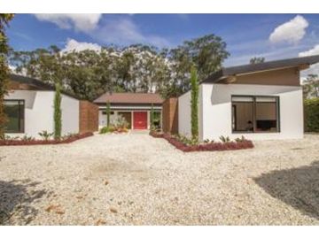 VENTA DE CASA EN LLANOGRANDE