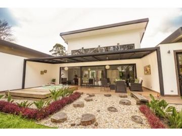 VENTA DE CASA EN LLANOGRANDE
